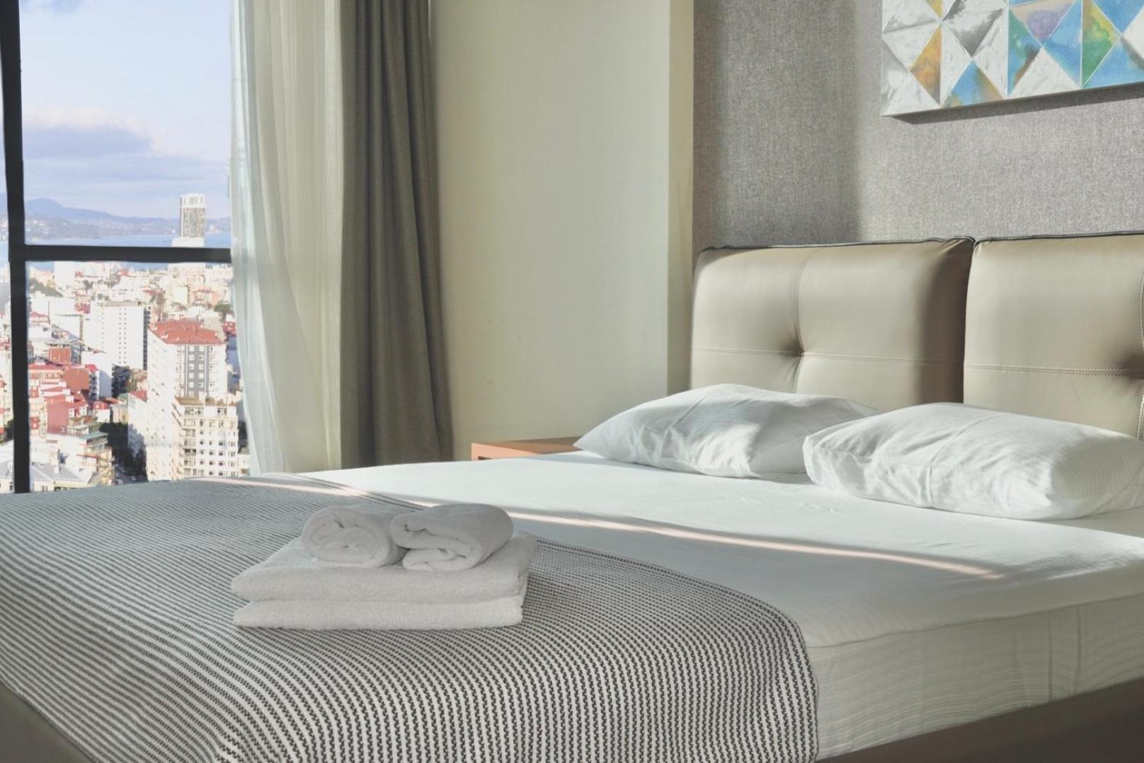 Season Suite Apart-Hotel Batumi Kültér fotó